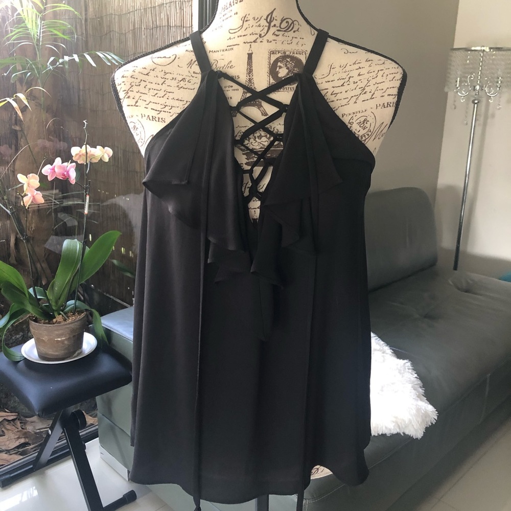 BCBG criss cross front top